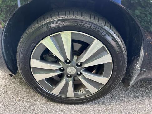 Used 2015 Nissan Leaf SL FWD image 36
