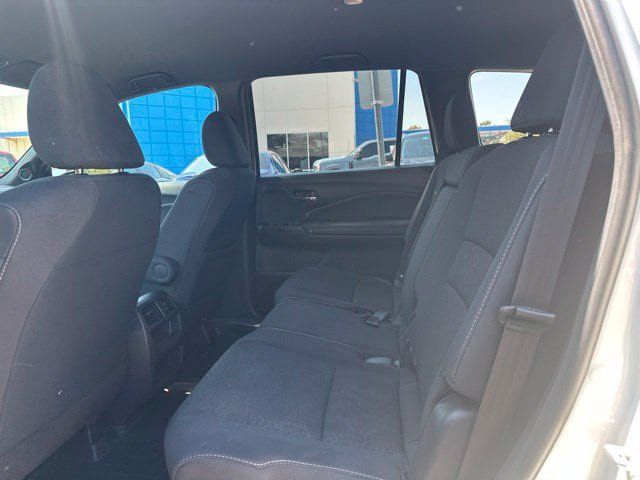 Used 2021 Honda Passport Sport image 6