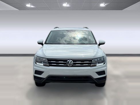 Used 2021 Volkswagen Tiguan SE FWD image 6