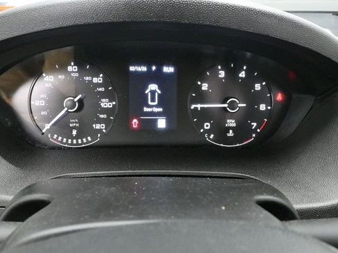 Used 2025 RAM ProMaster 2500 w/ Convenience Group image 15