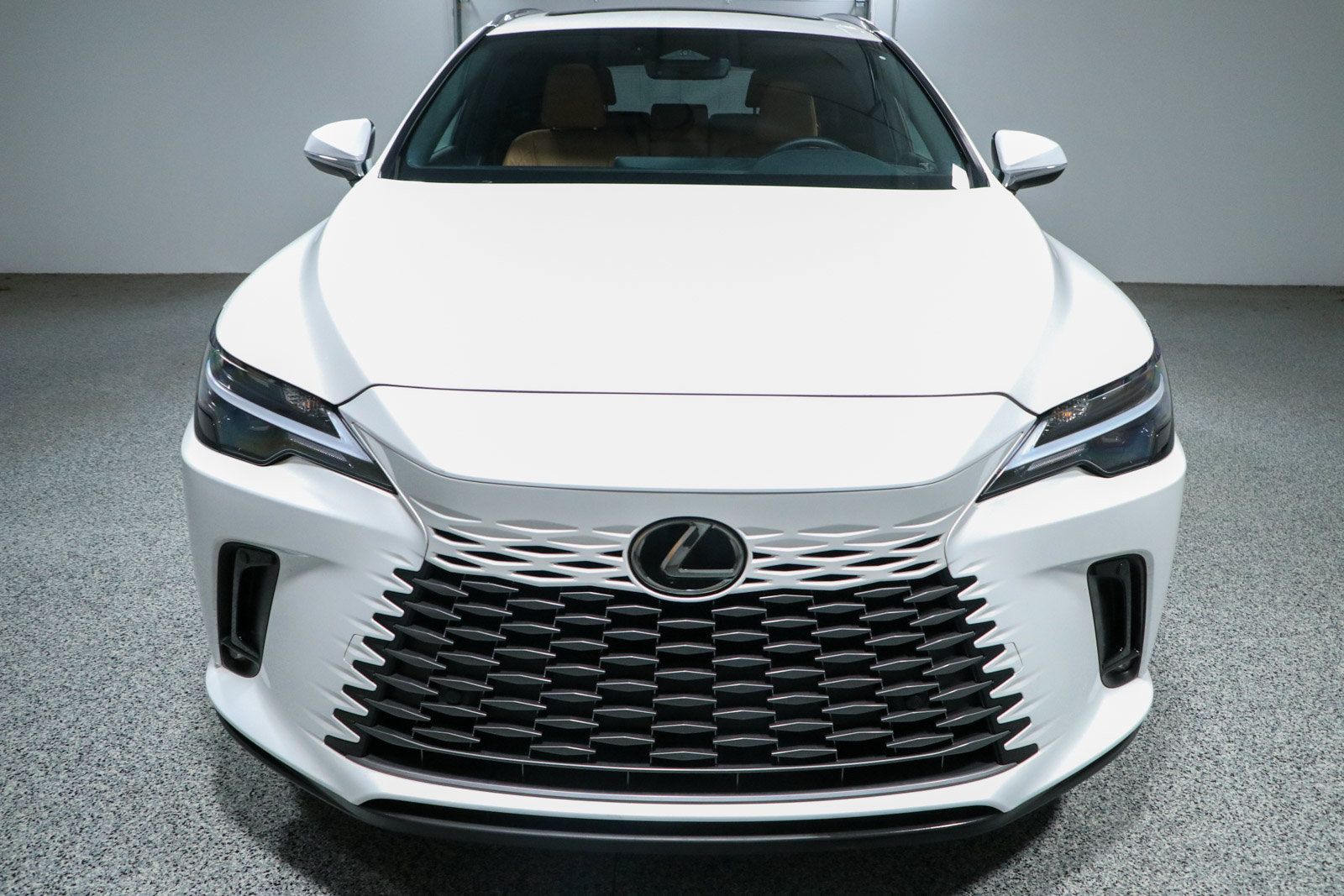 Used 2025 Lexus RX 350 Premium w/ Accessory Package (Z1) FWD image 4