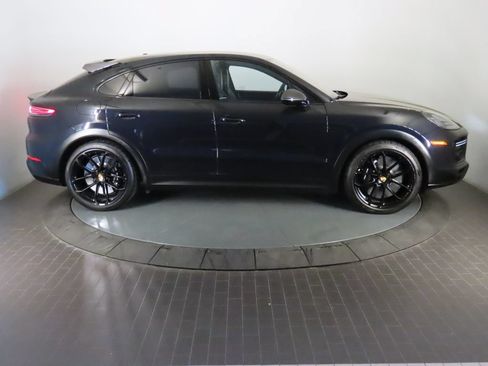 Certified 2022 Porsche Cayenne Turbo GT AWD/4WD image 8
