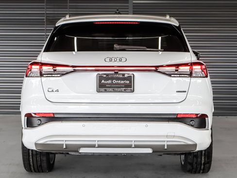 Used 2023 Audi Q4 e-tron Prestige w/ 20" Wheel Package AWD/4WD image 15