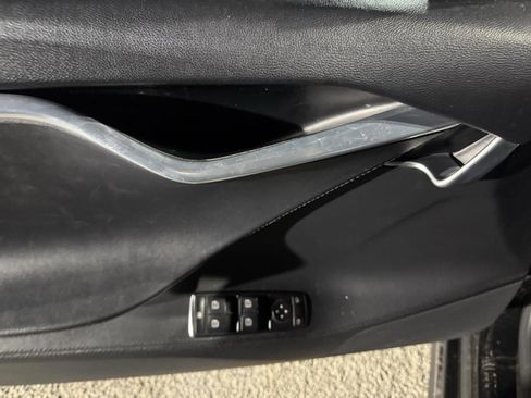 Used 2013 Tesla Model S image 5