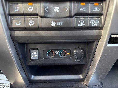 Used 2016 Toyota 4Runner SR5 image 22