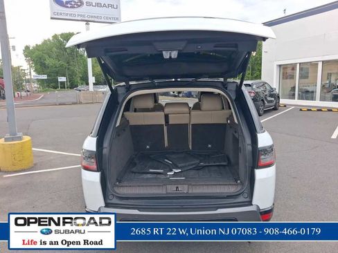 Used 2020 Land Rover Range Rover Sport HSE AWD/4WD image 32