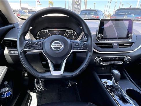 Used 2019 Nissan Altima 2.5 S FWD image 7