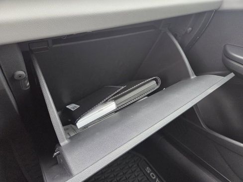 Used 2022 Volkswagen Taos SE w/ IQ.Drive SE Package image 19