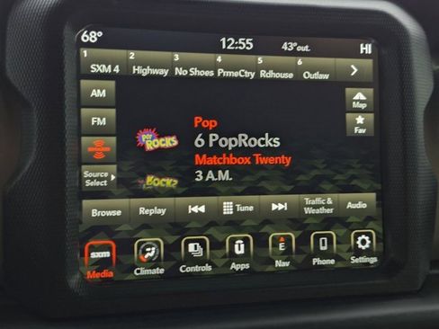 Used 2018 Jeep Wrangler Unlimited Rubicon image 26