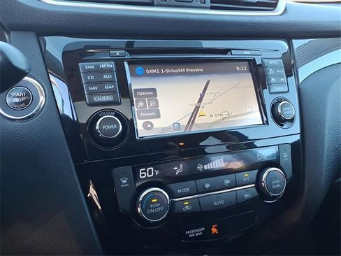 Used 2015 Nissan Rogue SL w/ SL Premium Package image 17