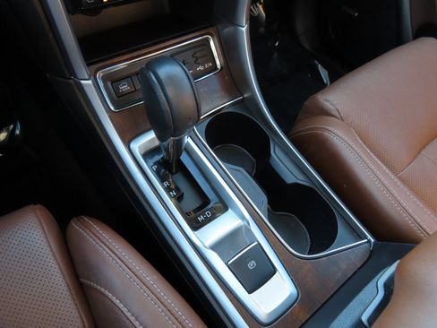 Used 2022 Subaru Ascent Touring image 31