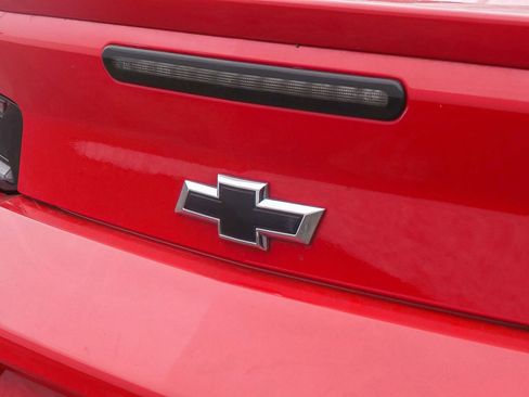 Used 2021 Chevrolet Camaro LT w/ RS Package RWD image 11