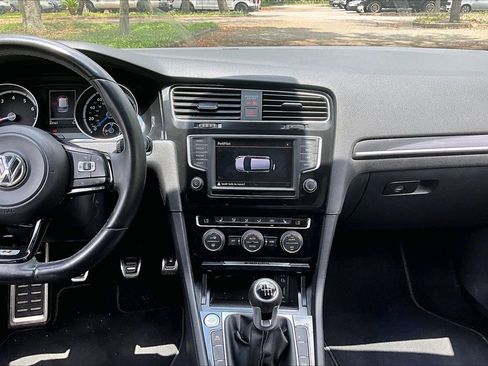 Used 2016 Volkswagen Golf R 4-Door w/ Driver Assistance Package AWD/4WD image 9
