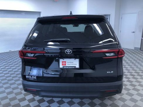 Certified 2025 Toyota Grand Highlander AWD image 13