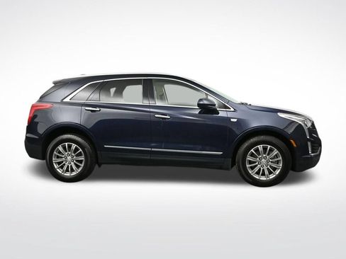 Used 2017 Cadillac XT5 Luxury w/ Driver Awareness Package AWD/4WD image 6