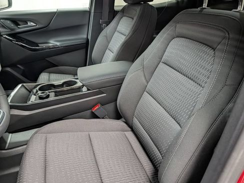 New 2027 Chevrolet Equinox LT FWD image 9