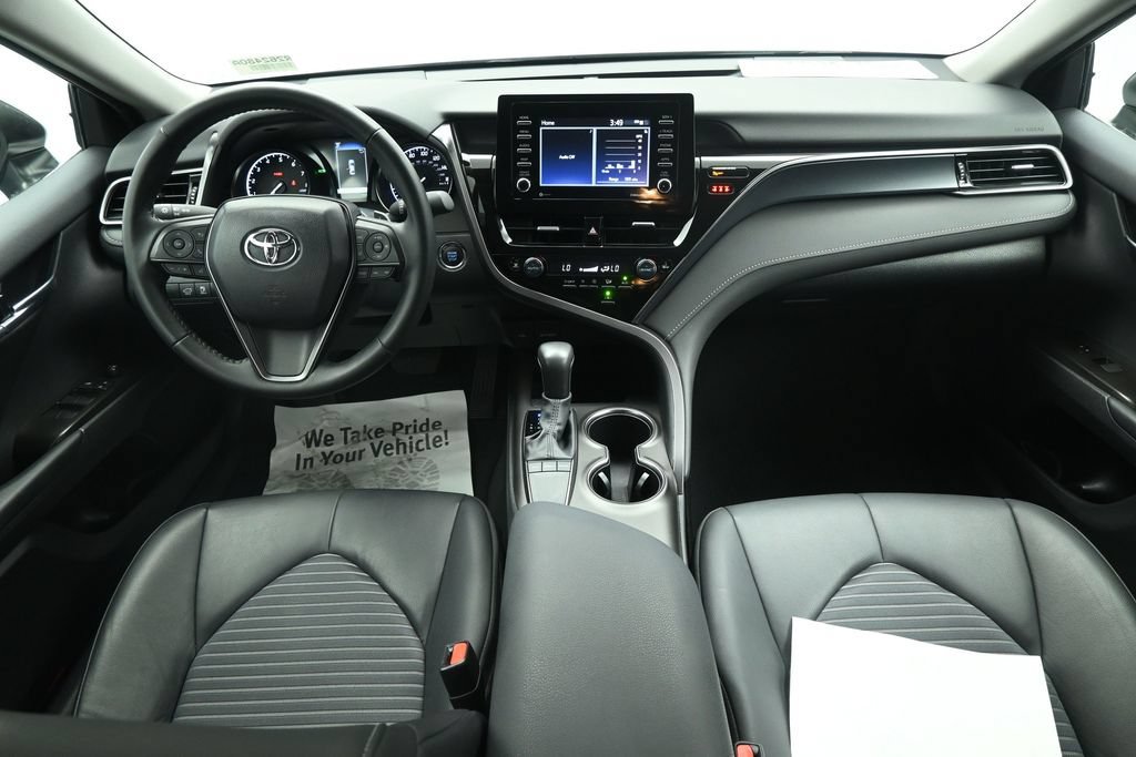 Used 2024 Toyota Camry SE w/ Convenience Package FWD image 18