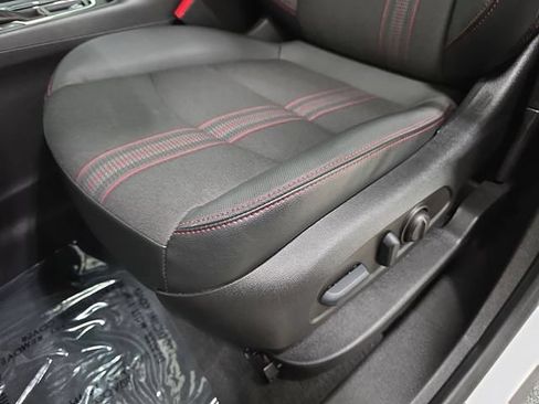 Used 2022 Chevrolet Equinox RS w/ LPO, Floor Liner Package AWD/4WD image 27