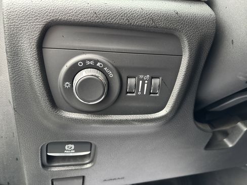 Used 2021 Jeep Grand Cherokee L Laredo image 20