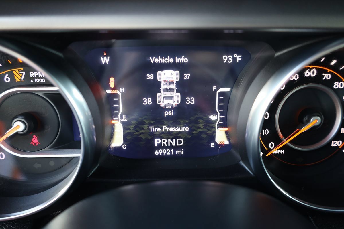 Used 2020 Jeep Wrangler Unlimited Sport S AWD/4WD image 23