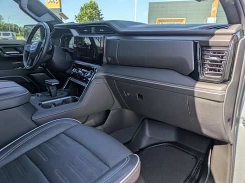 Used 2024 GMC Sierra 1500 AT4X AWD/4WD image 27