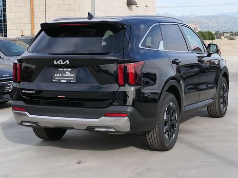 New 2026 Kia Sorento S FWD image 30