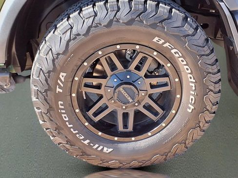 Used 2022 Ford Bronco Black Diamond image 34