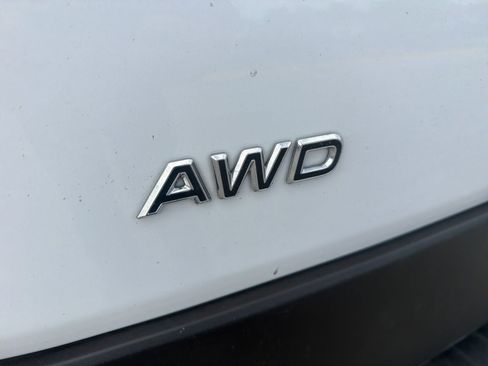 Used 2022 Ford Transit 250 148 High Roof AWD image 8