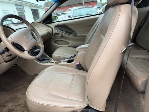 Used 2003 Ford Mustang Convertible RWD image 19