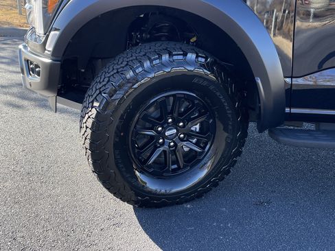 Used 2025 Ford F150 Raptor image 32