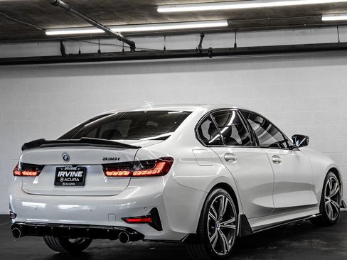 Used 2021 BMW 330i Sedan w/ Convenience Package RWD image 5