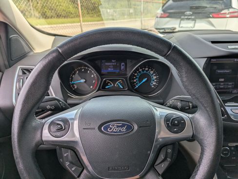 Used 2013 Ford Escape SEL FWD image 22