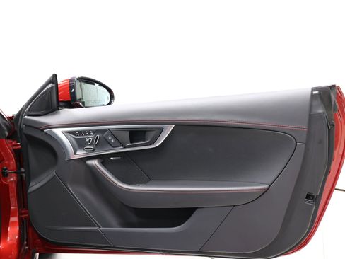Used 2021 Jaguar F-TYPE R AWD/4WD image 63