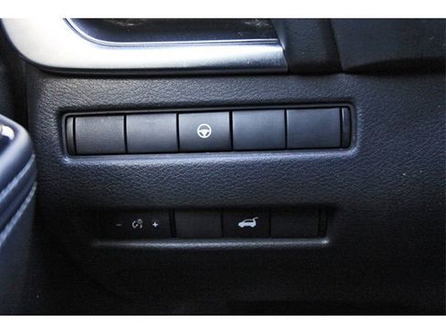 Used 2021 Nissan Rogue SV w/ Premium Package image 21