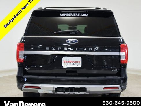 Used 2024 Ford Expedition Max XLT image 11