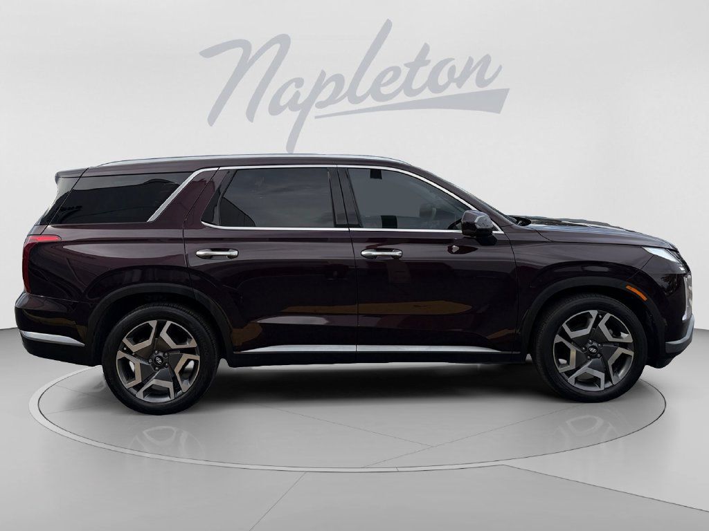 Used 2024 Hyundai Palisade Limited FWD image 7