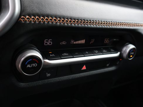 Used 2025 MAZDA CX-50 AWD 2.5 Hybrid w/ Premium Pkg image 31