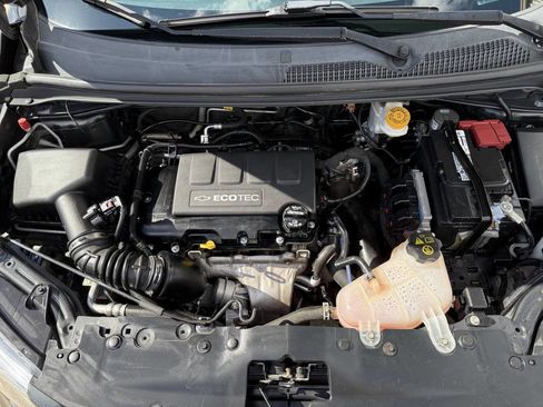 Used 2017 Chevrolet Sonic Premier image 9