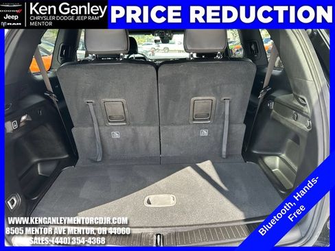 Used 2025 Jeep Grand Cherokee L Laredo AWD/4WD image 11