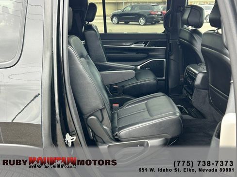 Used 2022 Jeep Wagoneer Series III w/ Convenience Group I AWD/4WD image 25