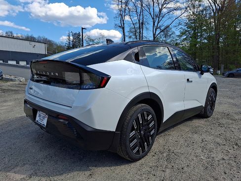 New 2026 Nissan Leaf Platinum+ FWD image 4