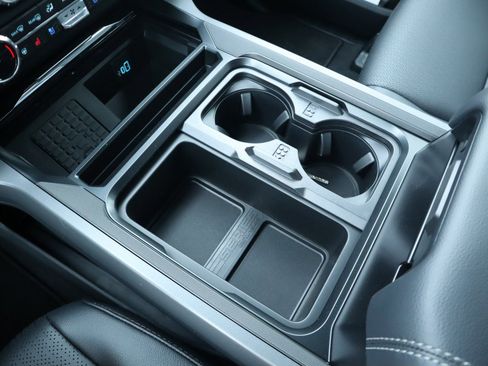 New 2026 Ford F250 Lariat w/ Black Appearance Package image 10