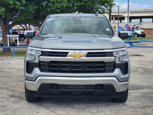 Used 2024 Chevrolet Silverado 1500 LT AWD/4WD image 2