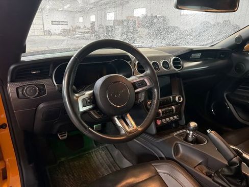 Used 2019 Ford Mustang GT Premium w/ Performance Package - Level 2 RWD image 8