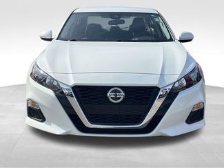 Used 2022 Nissan Altima 2.5 S video 2