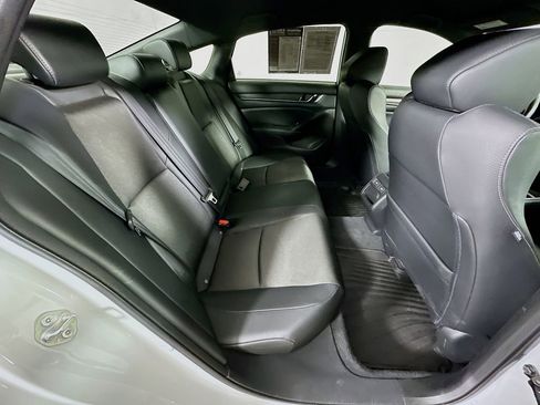 Used 2022 Honda Accord Sport image 11