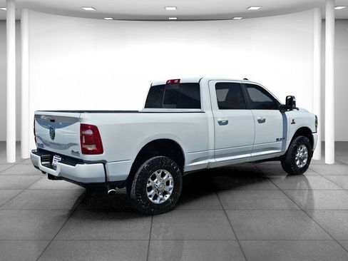 Used 2024 RAM 2500 Laramie AWD/4WD image 6