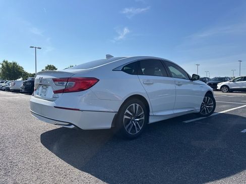 Used 2019 Honda Accord EX image 11