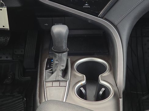 Certified 2022 Toyota Camry LE image 22