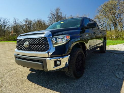 Used 2020 Toyota Tundra SR5 w/ SR5 Upgrade Package image 6